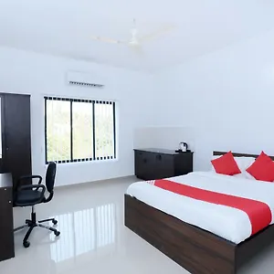 Hotel Flagship Camp Mars Apartments,, Kochi